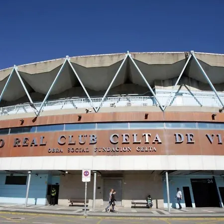 Piso Amplio Y Exterior Con Terraza Para 6 Personas Apartamento Vigo