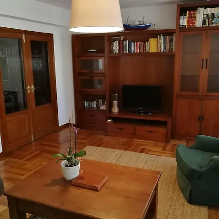 Apartamento Piso Amplio Y Exterior Con Terraza Para 6 Personas